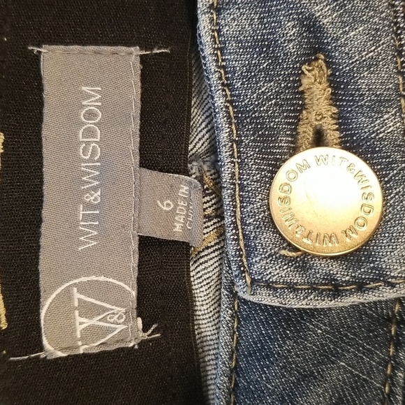 WIT & WISDOM 'Ab'Solution High Waist Raw Hem Crop Slim Straight Leg Jeans 6 NWT - Picture 12 of 15
